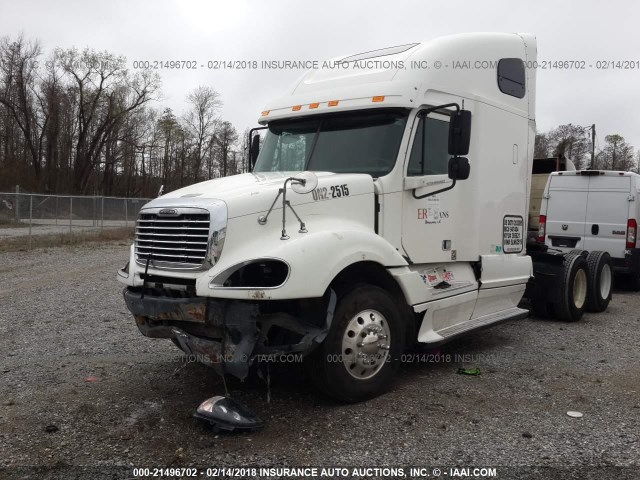 1FUJA6CKX5LN62519 - 2005 FREIGHTLINER CONVENTIONAL COLUMBIA თეთრი ფოტო 2