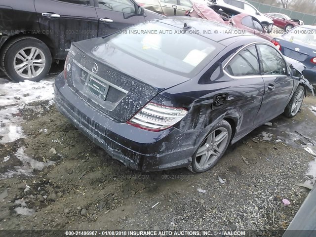 WDDGJ5HB0CF867128 - 2012 MERCEDES-BENZ C 350 BLUE photo 4