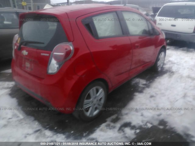 KL8CD6S95DC503648 - 2013 CHEVROLET SPARK 1LT RED photo 4