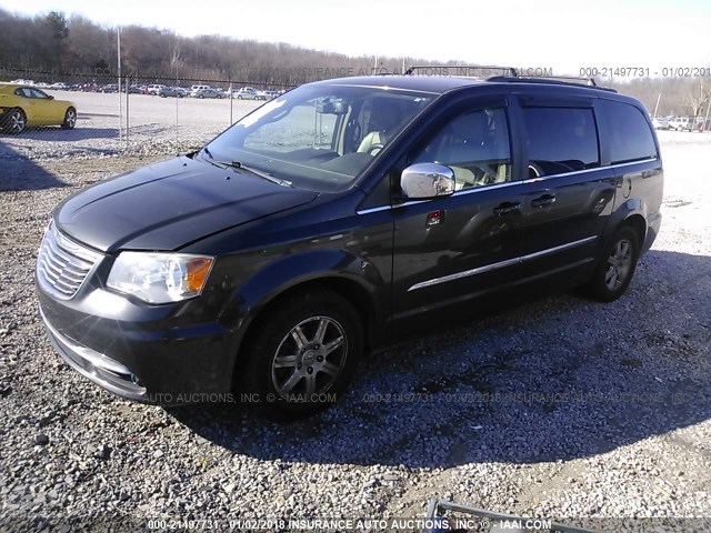 2A4RR8DG2BR772327 - 2011 CHRYSLER TOWN & COUNTRY TOURING L GRAY photo 2