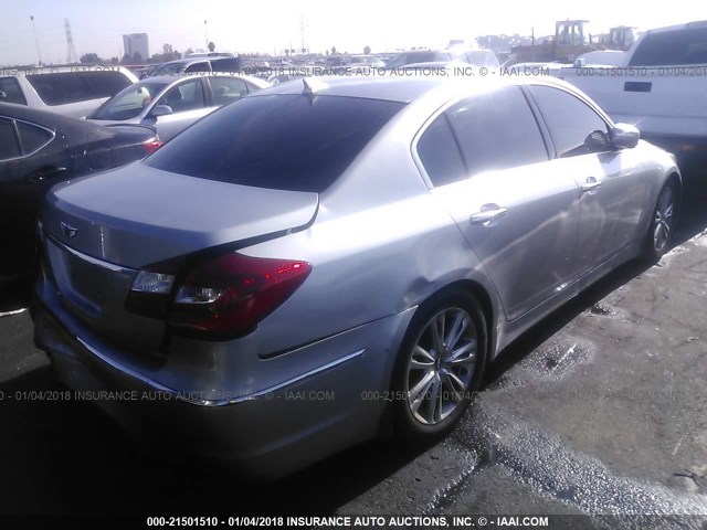 KMHGC4DDXDU226065 - 2013 HYUNDAI GENESIS 3.8L SILVER photo 4