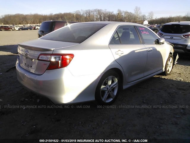 4T1BF1FK2EU407089 - 2014 TOYOTA CAMRY L/SE/LE/XLE SILVER photo 4