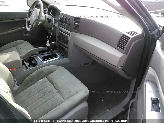 1J4GS48K75C557610 - 2005 JEEP GRAND CHEROKEE LAREDO/COLUMBIA/FREEDOM 深棕色 照片 5