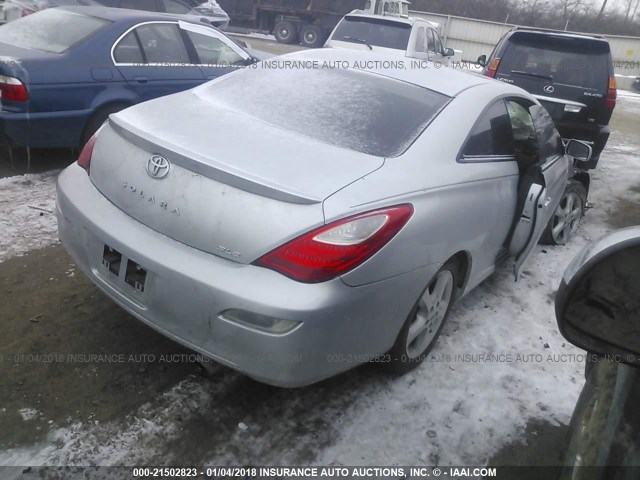 4T1CA30P97U107913 - 2007 TOYOTA CAMRY SOLARA SE/SLE SILVER photo 4