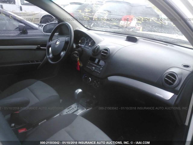 KL1TD6DE2BB245262 - 2011 CHEVROLET AVEO LS/LT 白色 照片 5
