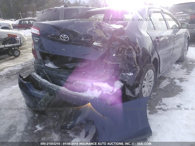 4T4BF1FK3ER426546 - 2014 TOYOTA CAMRY L/SE/LE/XLE BLUE photo 4