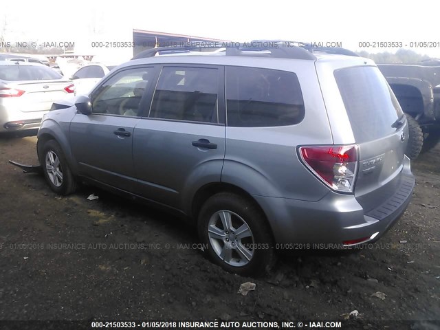 JF2SH6BCXAH767452 - 2010 SUBARU FORESTER XS Silber Foto 3