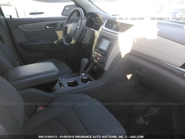 1GNKRFKD5DJ261312 - 2013 CHEVROLET TRAVERSE LS GRAY photo 5