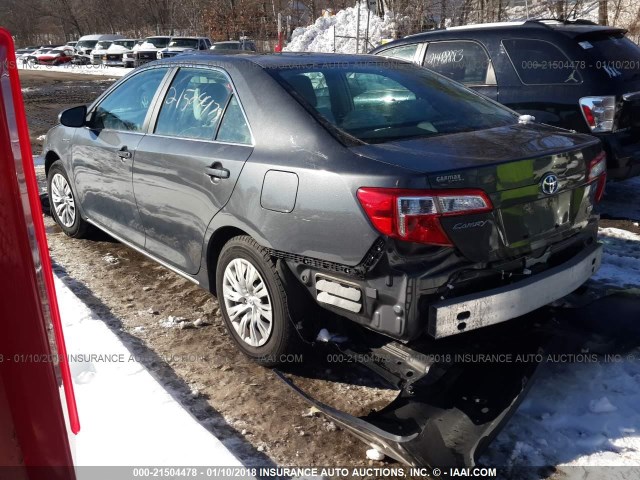4T1BD1FK6CU027367 - 2012 TOYOTA CAMRY HYBRID/LE/XLE 灰色 照片 3