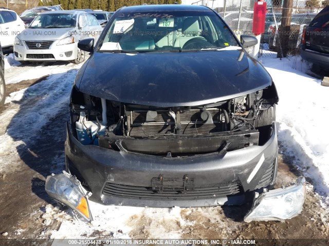 4T1BD1FK6CU027367 - 2012 TOYOTA CAMRY HYBRID/LE/XLE 灰色 照片 6