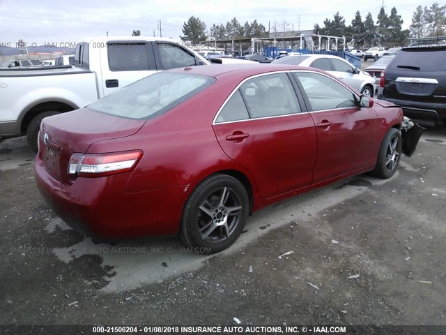 4T1BF3EK1AU086413 - 2010 TOYOTA CAMRY SE/LE/XLE RED photo 4