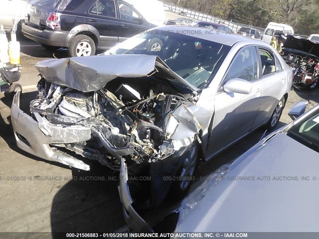 4T4BF3EK3BR104787 - 2011 TOYOTA CAMRY SE/LE/XLE SILVER photo 2