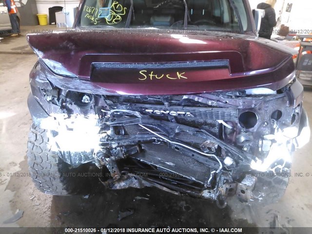 JTEBU11F470005942 - 2007 TOYOTA FJ CRUISER PURPLE photo 6