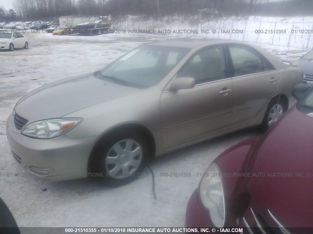 4T1BE32K72U601973 - 2002 TOYOTA CAMRY LE/XLE/SE GOLD photo 2