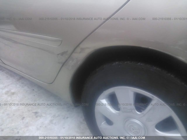 4T1BE32K72U601973 - 2002 TOYOTA CAMRY LE/XLE/SE GOLD photo 6