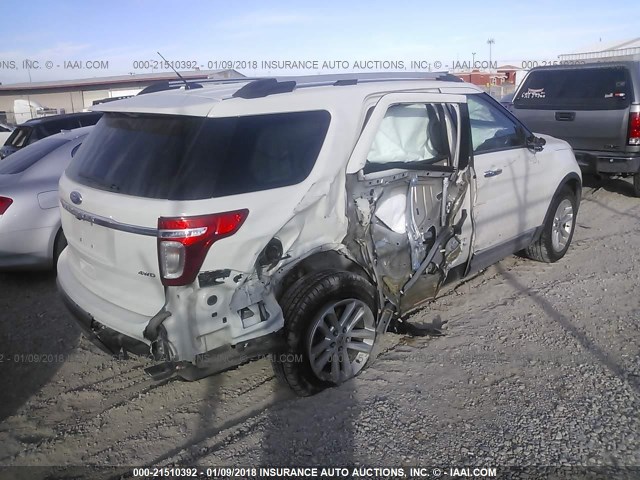 1FMHK8D84BGA39420 - 2011 FORD EXPLORER XLT WHITE photo 4