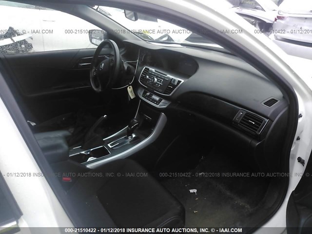 1HGCR2F51DA045175 - 2013 HONDA ACCORD SPORT 白色 照片 5