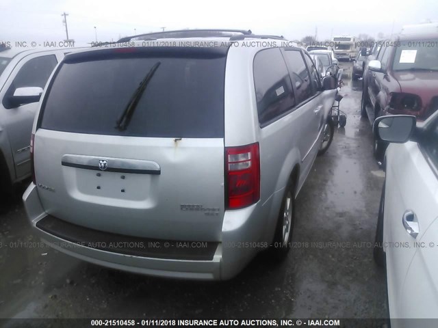 2D4RN5D19AR482731 - 2010 DODGE GRAND CARAVAN SXT SILVER photo 4