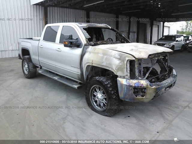 1GT12SEG2HF140530 - 2017 GMC SIERRA K2500 SLE SILVER photo 1