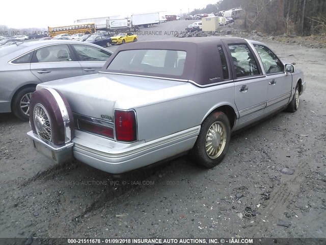 1LNLM83W4TY600926 - 1996 LINCOLN TOWN CAR CARTIER SILVER photo 4