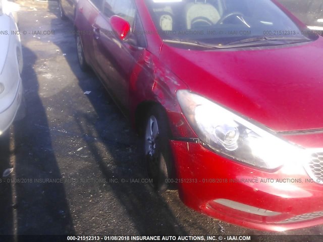 KNAFX4A61F5364775 - 2015 KIA FORTE LX RED photo 6