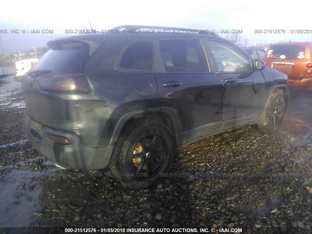 1C4PJMCS1GW155793 - 2016 JEEP CHEROKEE LATITUDE BLACK photo 4