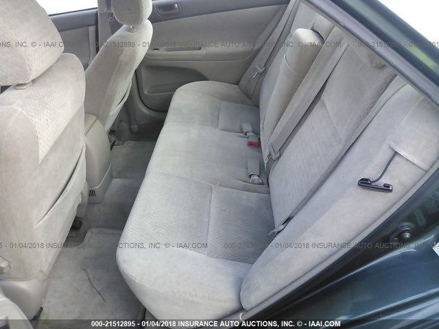 JTDBE32K520030592 - 2002 TOYOTA CAMRY LE/XLE/SE GREEN photo 8