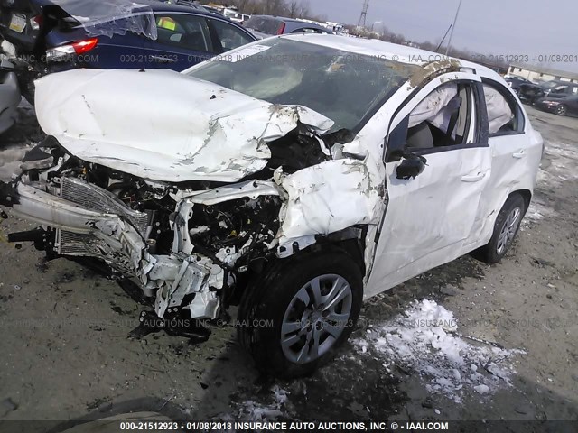 1G1JB5SG1H4150914 - 2017 CHEVROLET SONIC LS 白色 照片 2