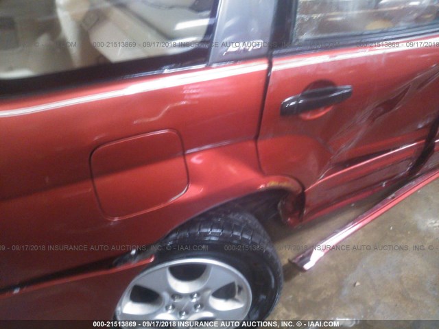 JF1SG65624H749982 - 2004 SUBARU FORESTER 2.5XS Красный фото 6