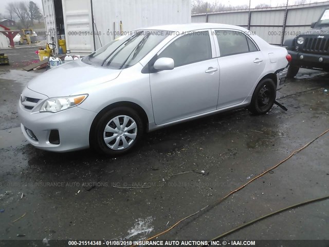 5YFBU4EEXDP128234 - 2013 TOYOTA COROLLA S/LE SILVER photo 2