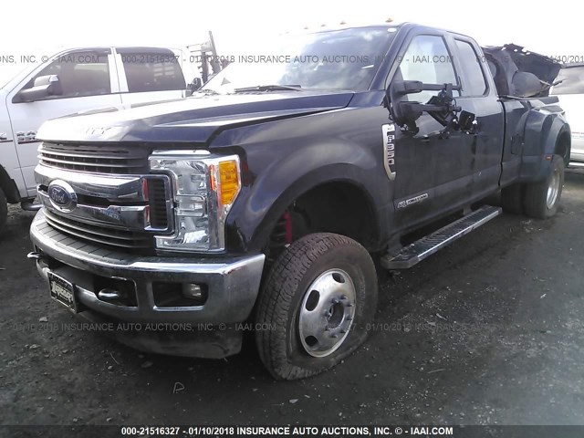 1FT8X3DT3HEE54973 - 2017 FORD F350 SUPER DUTY BLACK photo 2