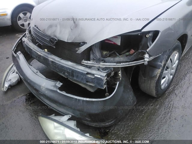 4T1BE32K12U577797 - 2002 TOYOTA CAMRY LE/XLE/SE SILVER photo 6