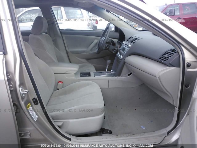 4T1BE46K49U809979 - 2009 TOYOTA CAMRY SE/LE/XLE 金色 照片 5
