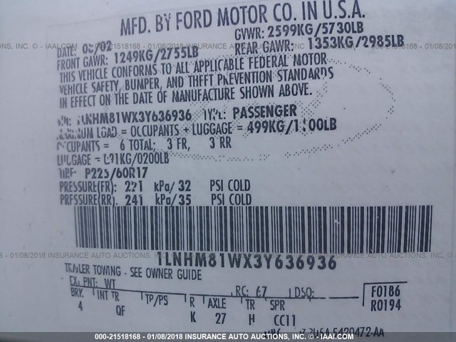 1LNHM81WX3Y636936 - 2003 LINCOLN TOWN CAR EXECUTIVE WHITE photo 9