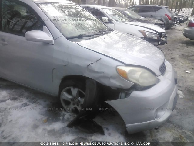 2T1KR32E87C677838 - 2007 TOYOTA COROLLA MATRIX XR SILVER photo 6