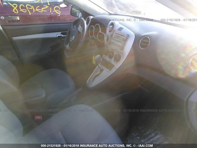 2T1LE40E39C002197 - 2009 TOYOTA COROLLA MATRIX S SILVER photo 5