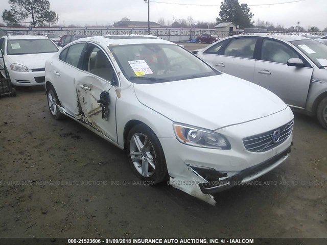 YV140MFK0F2337714 - 2015 VOLVO S60 PREMIER WHITE photo 1