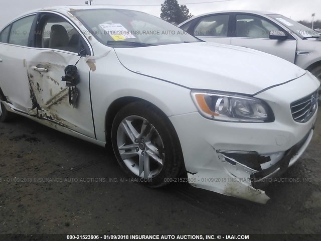 YV140MFK0F2337714 - 2015 VOLVO S60 PREMIER WHITE photo 6