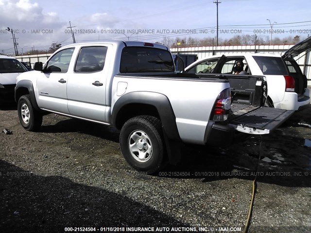 5TFJX4GN0BX006013 - 2011 TOYOTA TACOMA DOUBLE CAB 银色 照片 3
