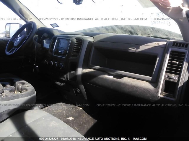 3C6UR5HL1DG594142 - 2013 RAM 2500 ST SILVER photo 5