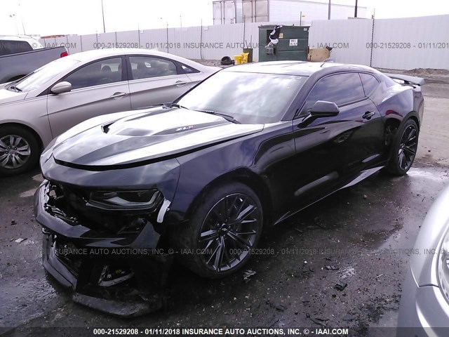 1G1FK1R67J0118509 - 2018 CHEVROLET CAMARO ZL1 黑色 照片 2