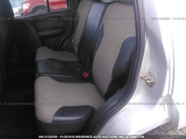 1J4GL48K54W181600 - 2004 JEEP LIBERTY SPORT 银色 照片 8