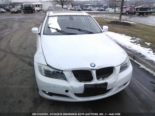 WBAPH53509A437836 - 2009 BMW 328 I SULEV WHITE photo 6