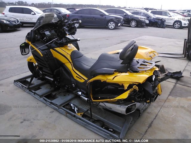 JH2SC6810EK100070 - 2014 HONDA GL1800 B YELLOW photo 3