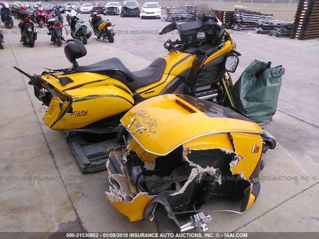 JH2SC6810EK100070 - 2014 HONDA GL1800 B YELLOW photo 4