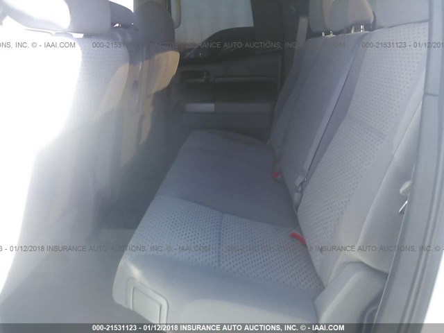 5TFRM5F12AX016976 - 2010 TOYOTA TUNDRA DOUBLE CAB SR5 WHITE photo 8