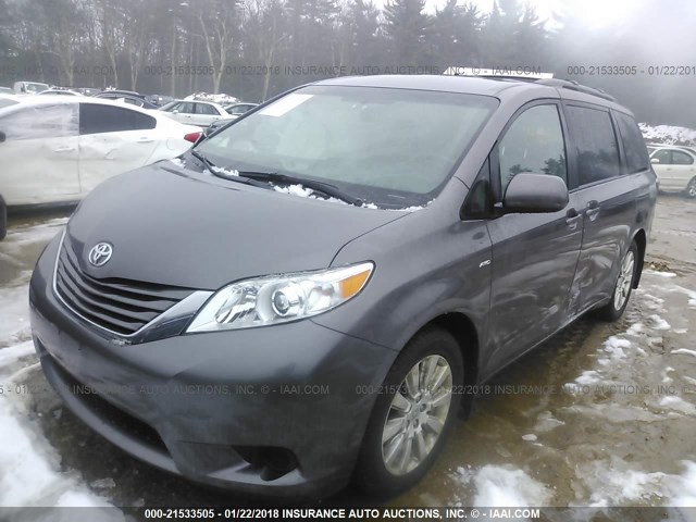 5TDJZ3DC7HS149904 - 2017 TOYOTA SIENNA LE GRAY photo 2