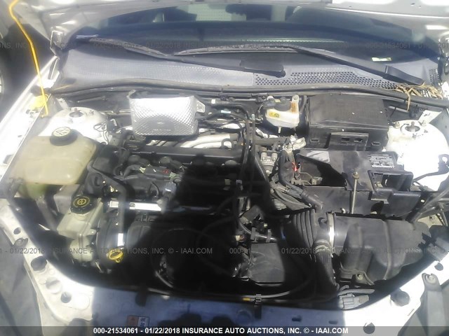 1FAFP34N77W305585 - 2007 FORD FOCUS ZX4/S/SE/SES WHITE photo 10