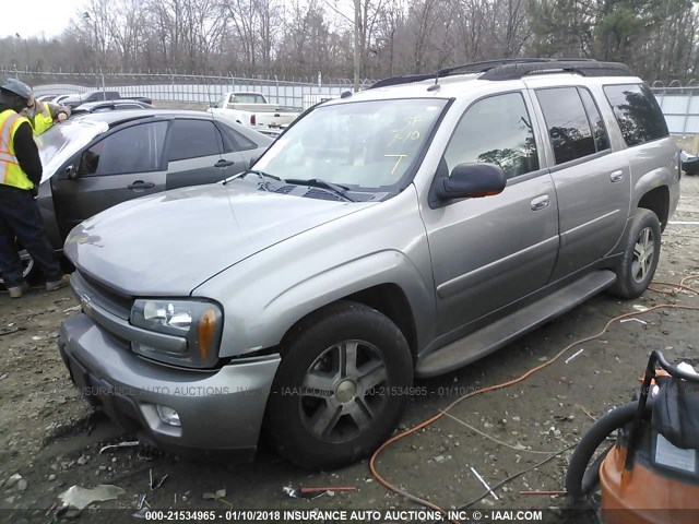 1GNET16S956174236 - 2005 CHEVROLET TRAILBLAZER EXT LS/EXT LT GOLD photo 2