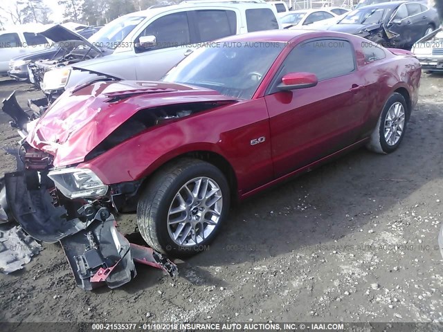 1ZVBP8CFXD5243047 - 2013 FORD MUSTANG GT RED photo 2
